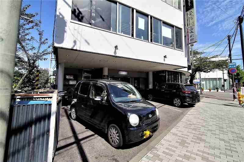 あじさい本店の駐車場