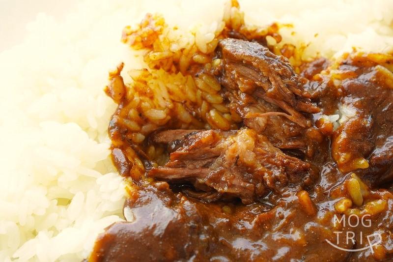 六花亭 漁火通店のポロシリカレーの牛肉とカレールーなど