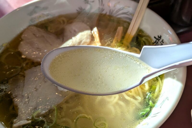 函館らーめん龍鳳の「黄金塩ラーメン」