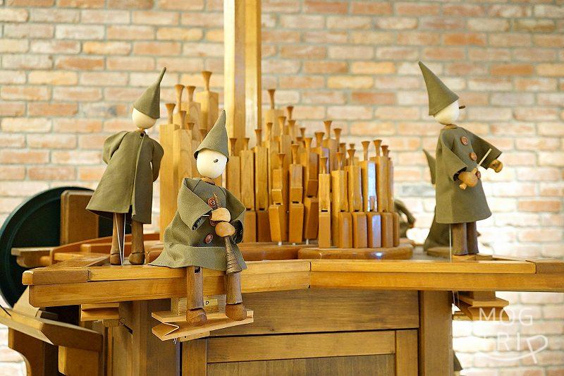 OMO5函館の「木製オルガン」